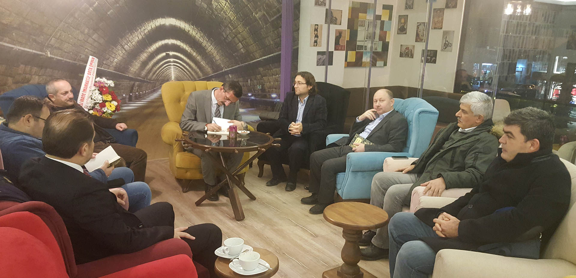 ŞİİRLERDE BUL BENİ KİTABIMIZIN İMZA GÜNÜNÜ YAPTIK